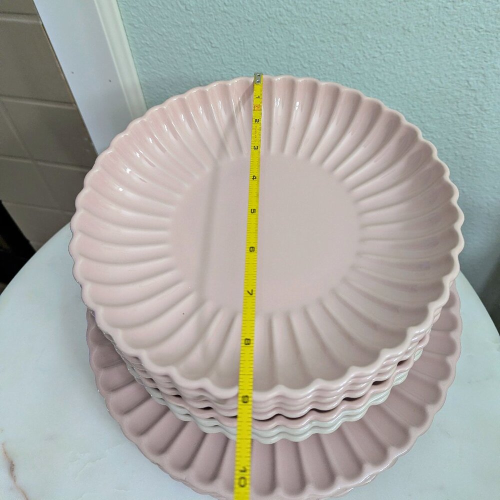 *SET OF 2* H&M Pink Fluted 9" Stoneware Pasta/Salad Plates - Picture 8 of 11